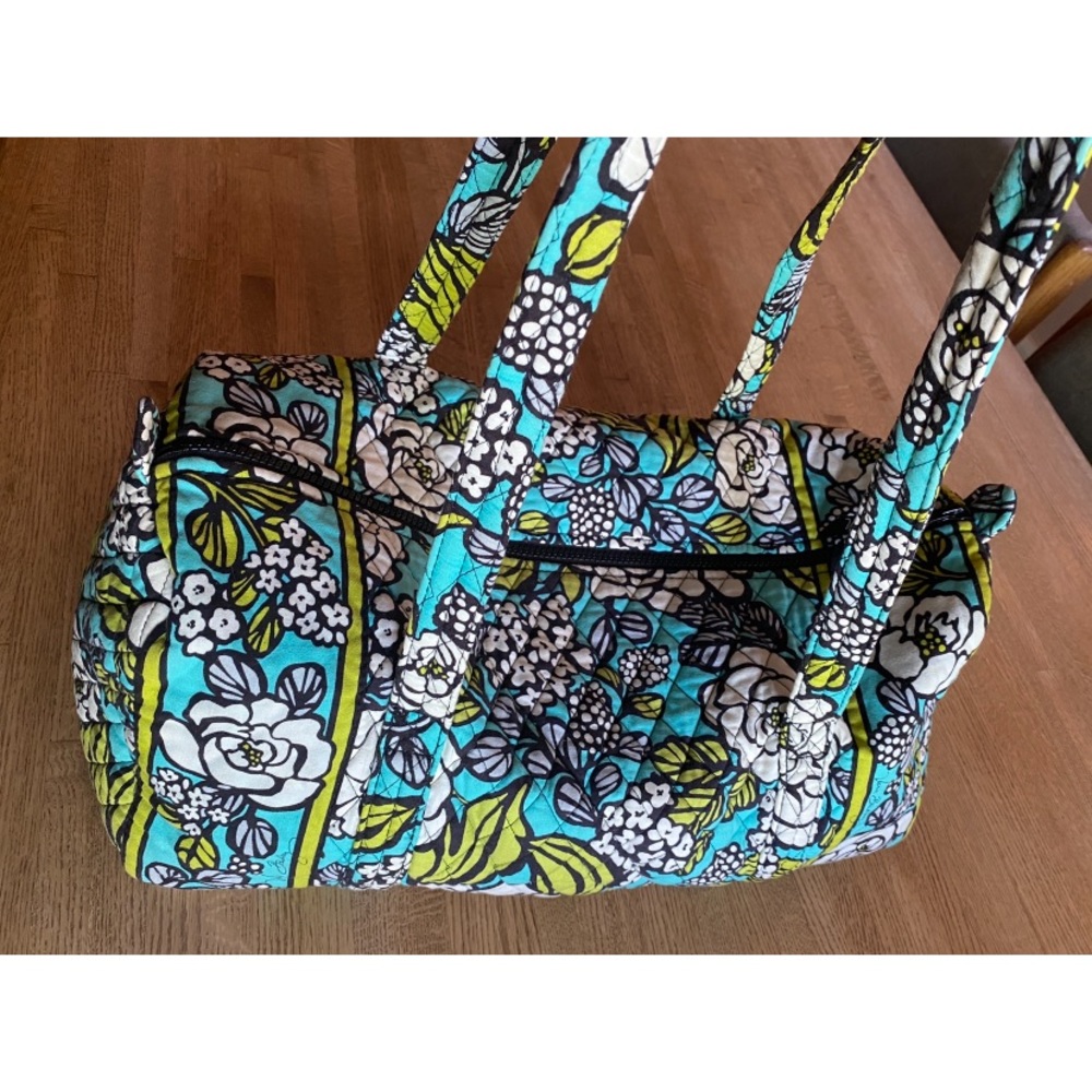 Island Blooms (Retired) Small Duffle Vera Bradley